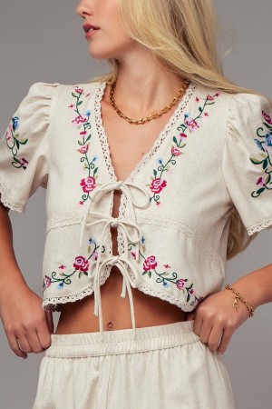0816-0845<br/>Boho Embroidered Tie-Front Casual Crop Top